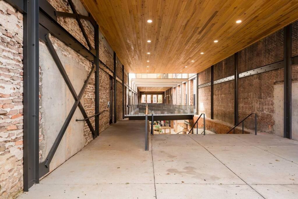 Trendy Condo! Close To Everthing Downtown * Birmingham