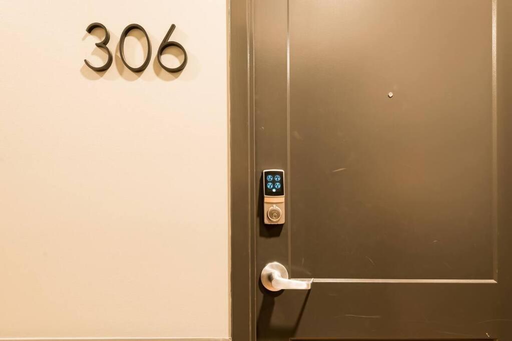 Trendy Condo! Close To Everthing Downtown Birmingham