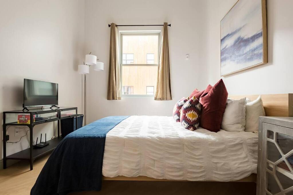 Apartment Trendy Condo! Close To Everthing Downtown